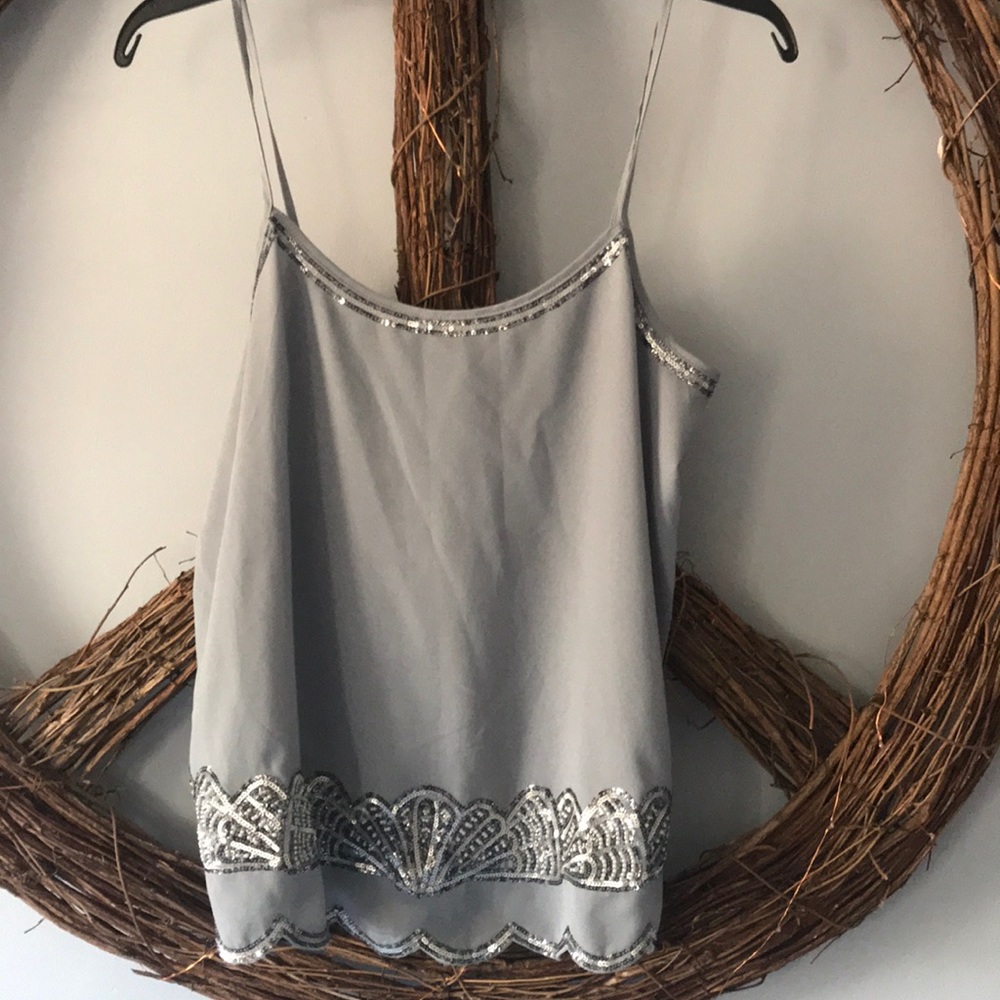 NWT Split back scallop hem strappy tank! - Picture 3 of 5